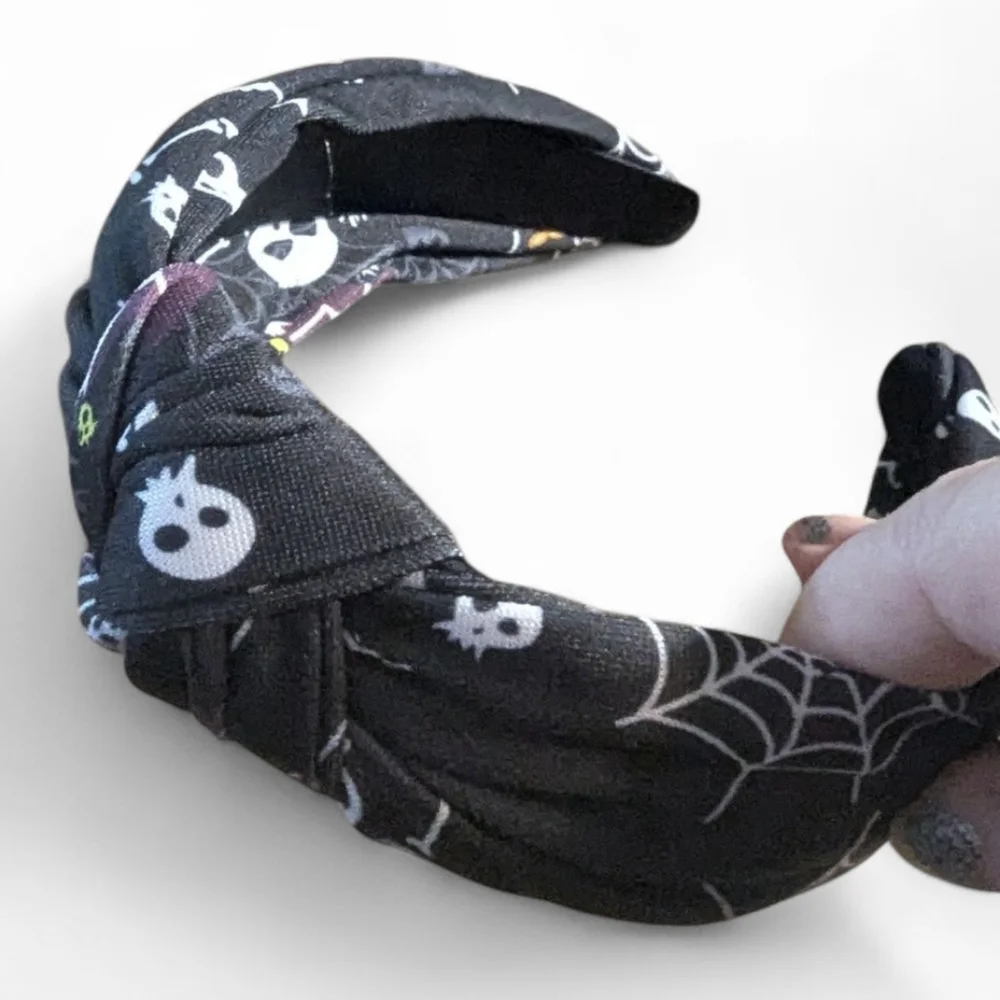 Halloween Themed Headband Spider Web Ghost Design Black NEW